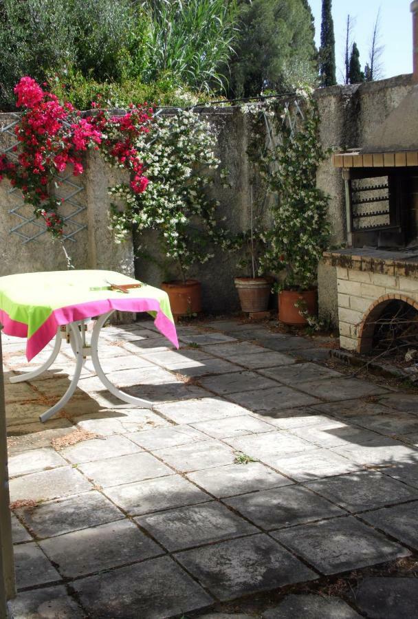 Theni Olive Grove Villa Kato Yerakarion Extérieur photo
