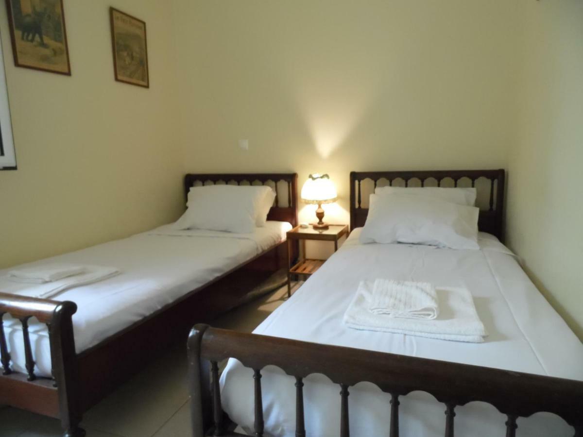 Theni Olive Grove Villa Kato Yerakarion Extérieur photo