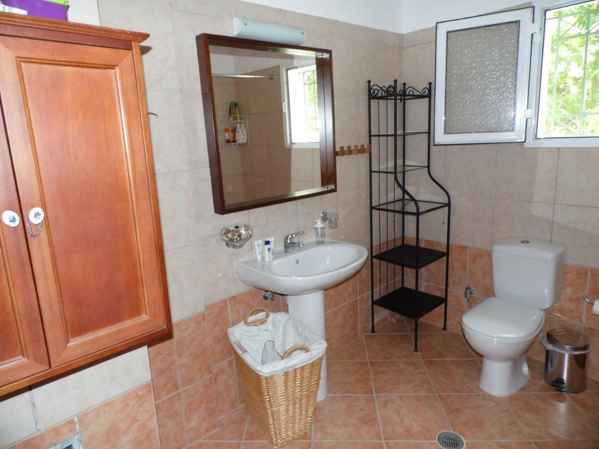 Theni Olive Grove Villa Kato Yerakarion Extérieur photo